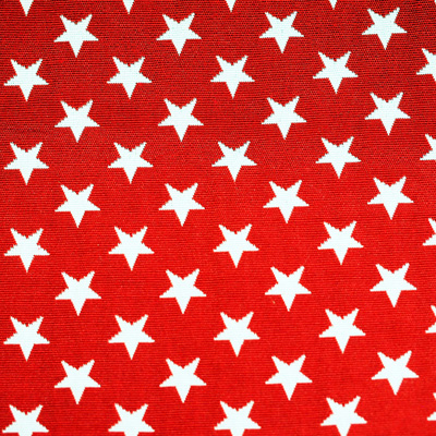 Sterne, weiß auf rot, Stoff Rückseite Leckerlibeutel von Perlen vor die Hunde