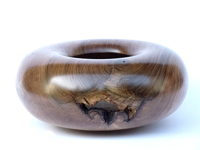 thomas-pildner-walnuss-walnut-ø40h18cm