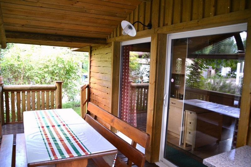 Terrasse couverte sur Chalet au Camping Les Prés verts landes