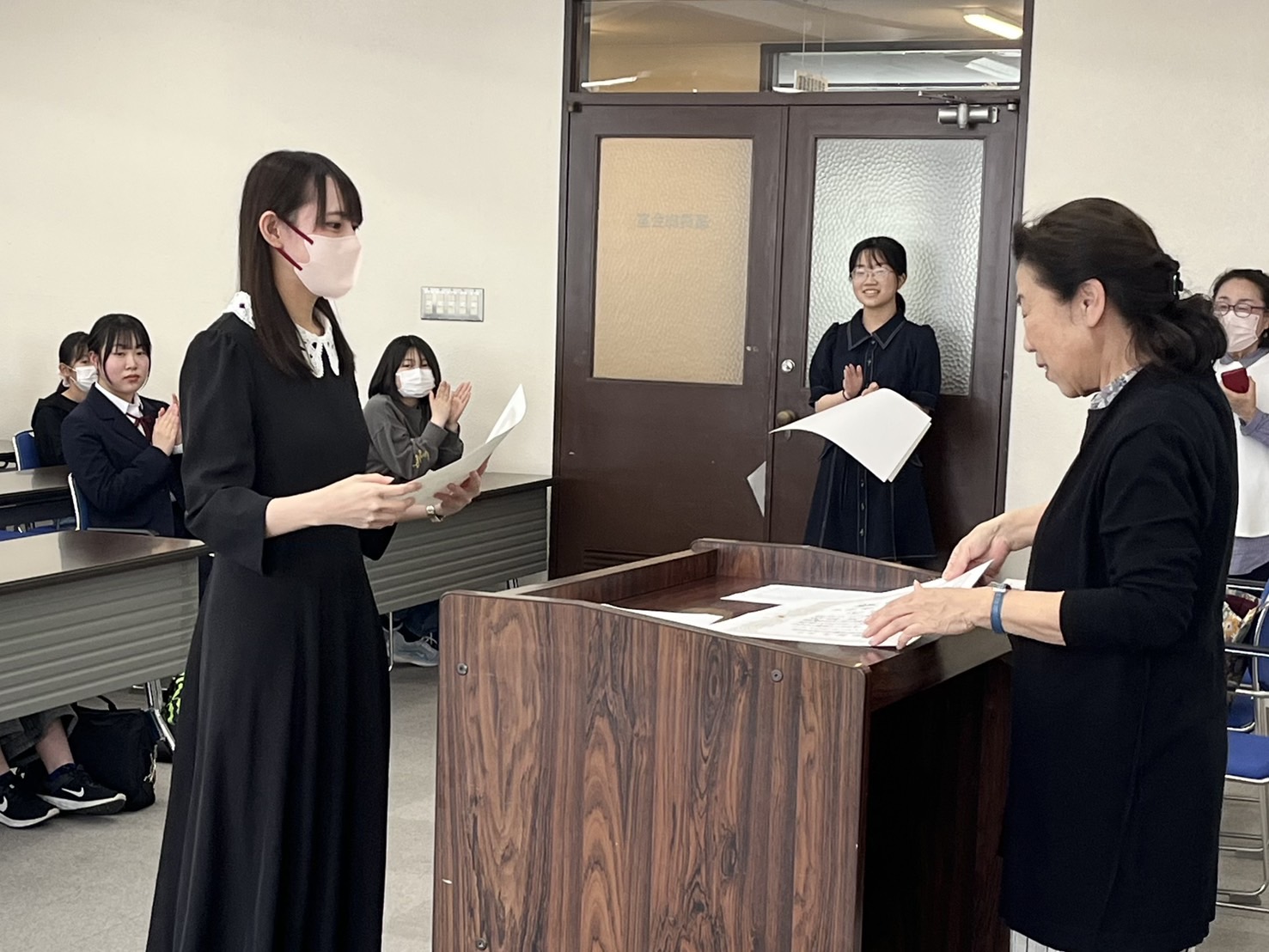 シニア部門２位：赤堀楓果