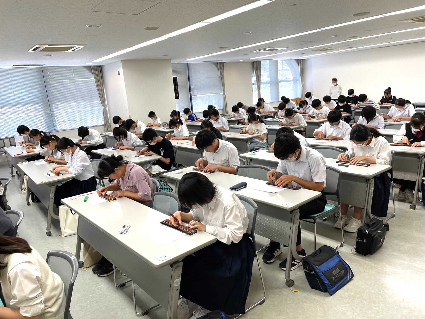 中学生・高校生の部会場の様子１