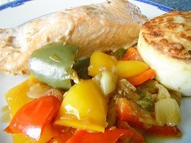 Saumon sur lit de poivrons