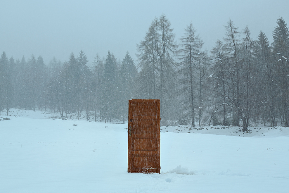 Gate in the snow 