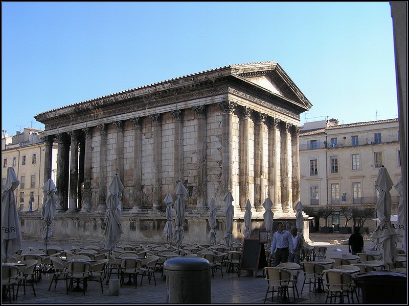 Nîmes la maison carré 