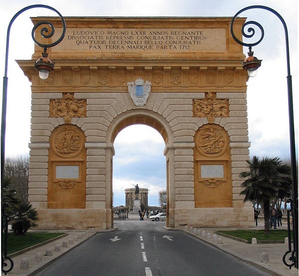 Montpellier arc de triomphe