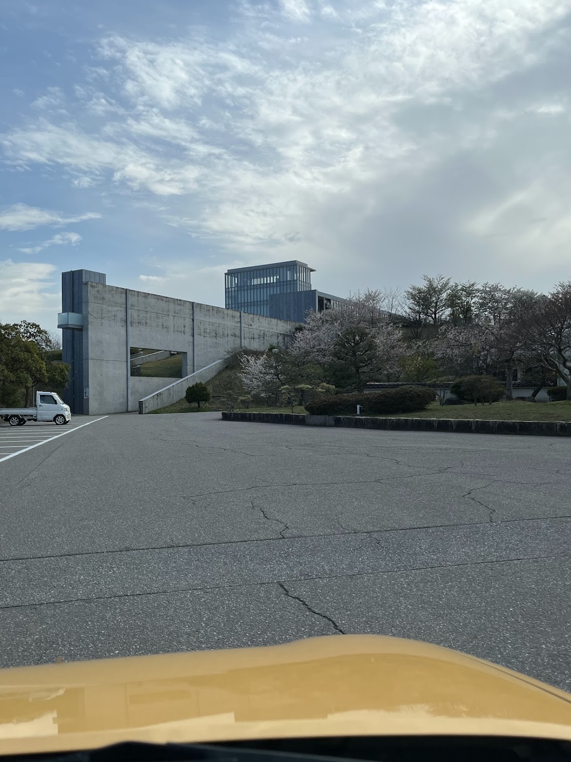 西田哲学は今もいきいきと存在し、人々の活動を通して今も哲学は生きている！そんな呼吸を感じてきました。