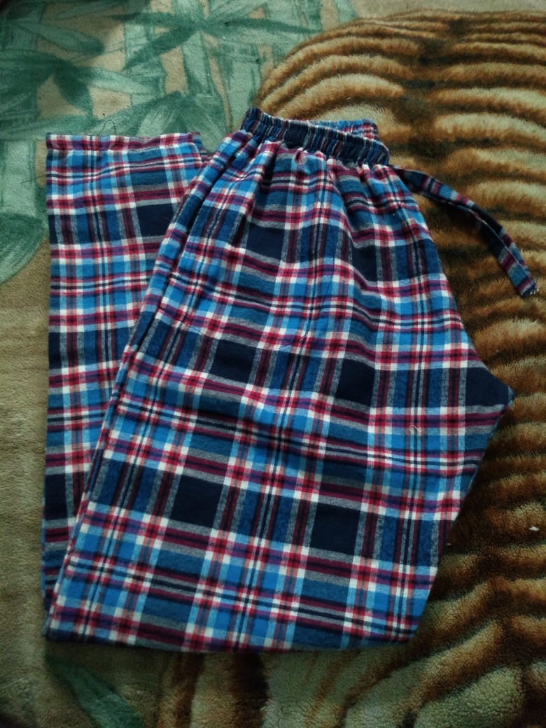 Pantalones pilu 2025