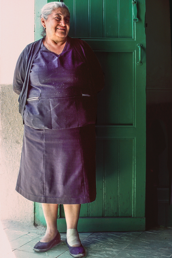 # 29  -  Commerciante ecuadoriana - Bolivar, Ecuador 1984