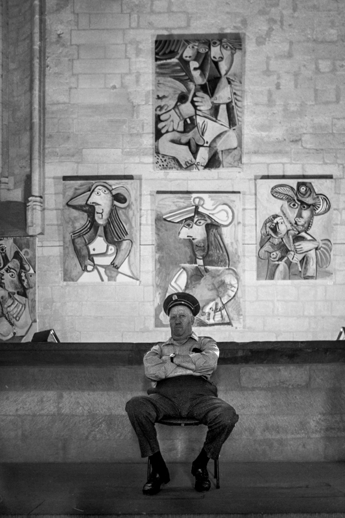 # 41  -  Wächter großer Kunst - Avignon, Frankreich 1973