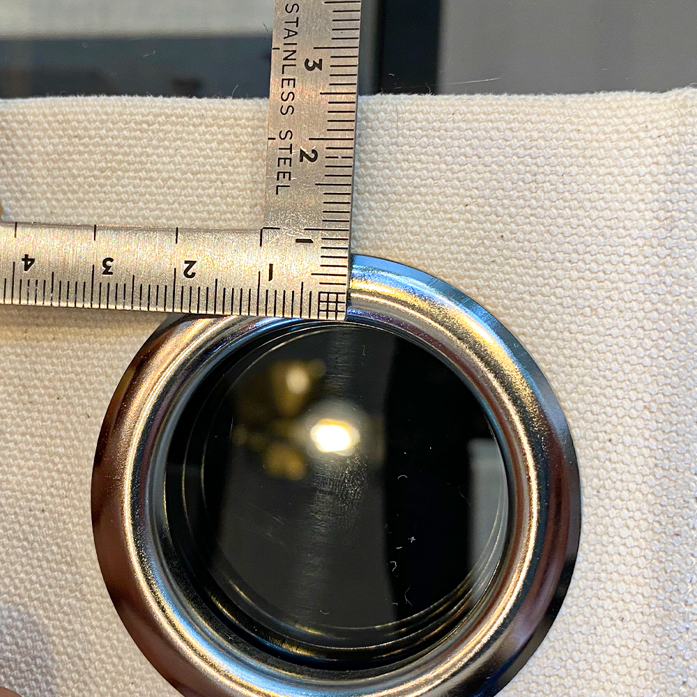 ハトメの内側からカーテン上部まで