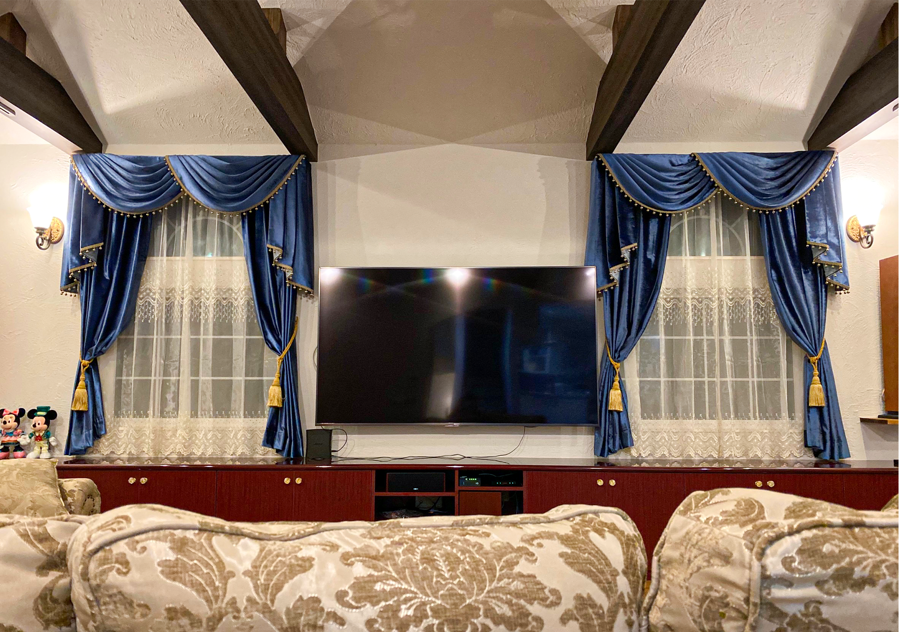 スワッグバランス｜バルーンシェード｜ディズニーホテル｜ベルベット｜