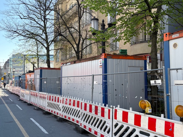 Baustelleneinrichtungen der BVG; Foto: Kaiserdamm IG