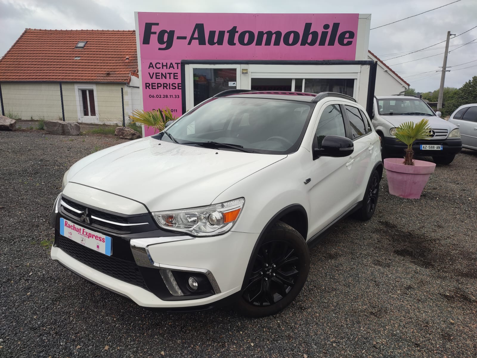 MITSUBISHI ASX 1.6l MIVEC 115CV ESSENCE BLACK COLLECTION - 9290€