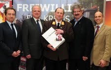 Mitgliederversammlung der Freiwilligen Feuerwehr Krems und 50er von Kommandant Wolfgang Schön. Foto: FF Krems