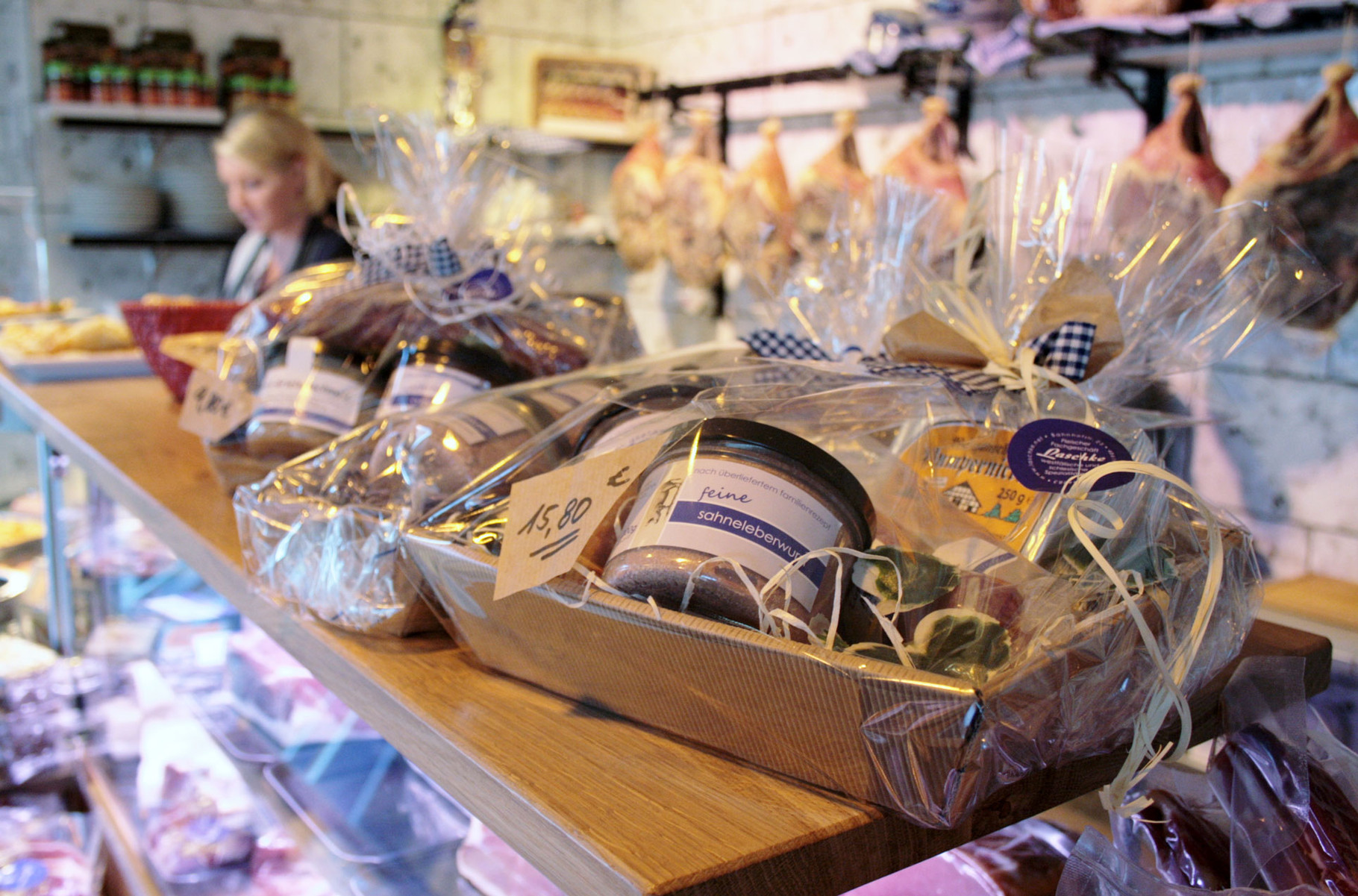 Präsentkörbe, Geschenkkörbe, Kundengeschenke, Firmengeschenke, Feinkost Geschenke, Gutscheine, Präsente Versand 