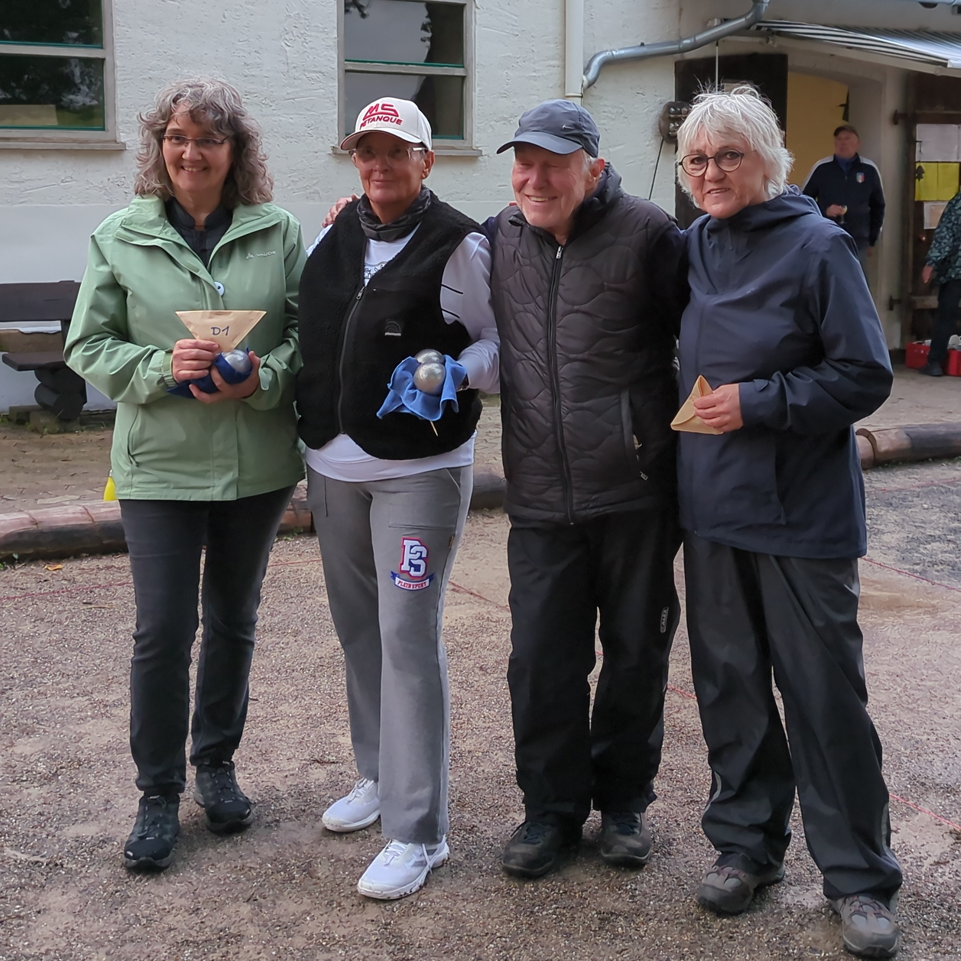 D: Petra & Sabine, Christoph & Helga
