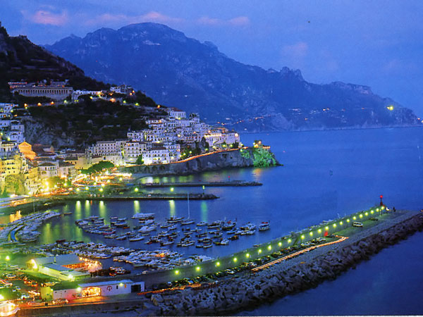 Amalfi. Lo stile marinaro.