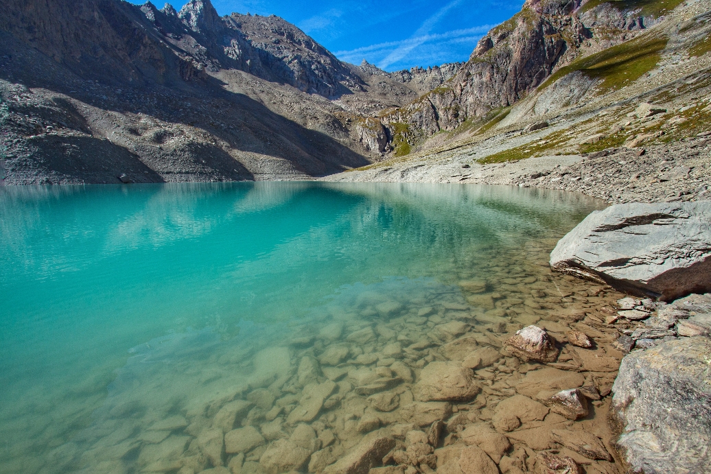 RANDONNEE AU LAC DES BERAUDES, ROAD TRIP DANS LES ALPES. FRANCE