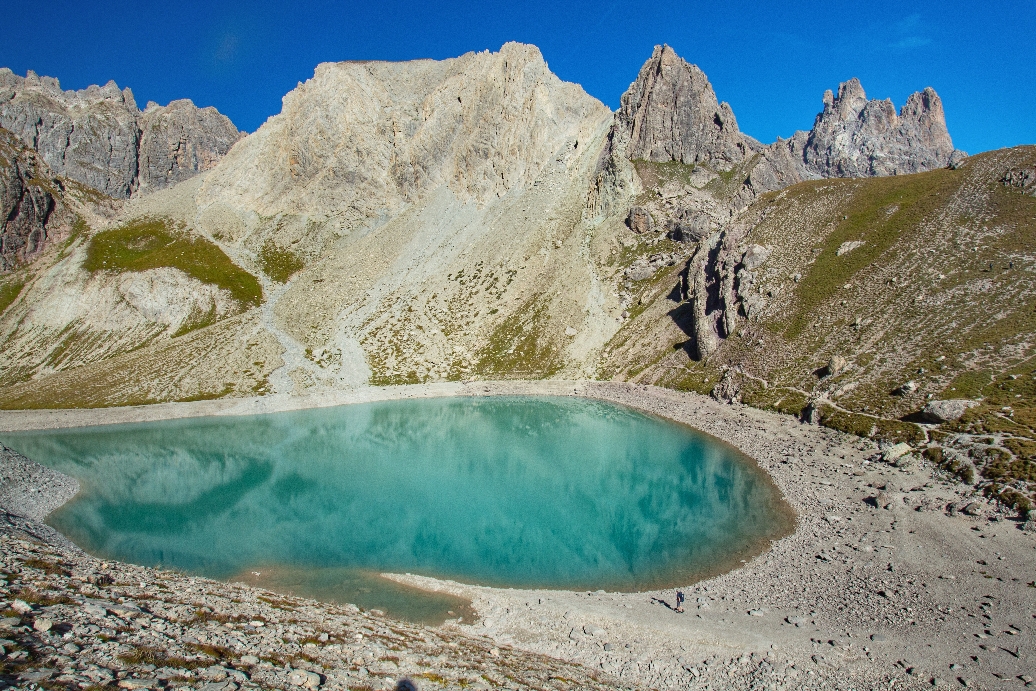 RANDONNEE AU LAC DES BERAUDES, ROAD TRIP DANS LES ALPES. FRANCE
