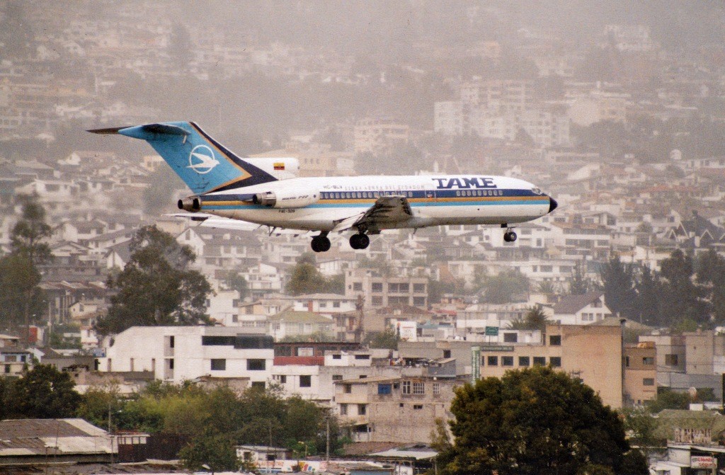 Quito-Hotel, Fotos konnten wir zu Genüge schießen! Die Flieger, wohl auch der Grund des günstigen Preises!