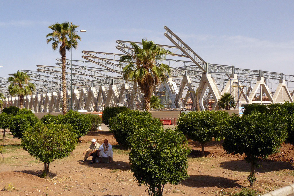...hier noch der Rohbau des neuen Terminal am Airport Marrakech-Menara