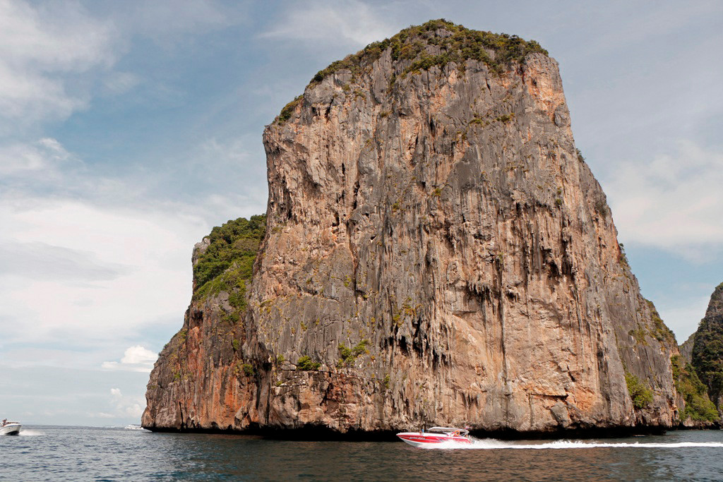 Das südliche Kap von Koh Phi Phi Leh, eine imponierende Felsenwand"