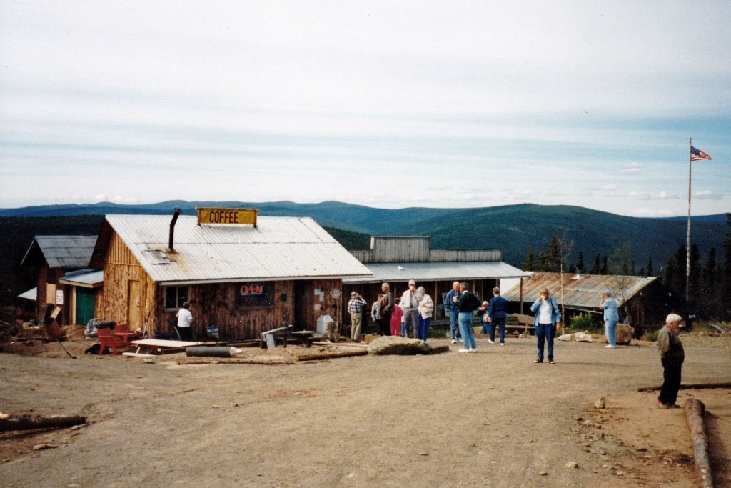 Roadhouse in Boundary, erste Gelegenheit für ein Käffchen!