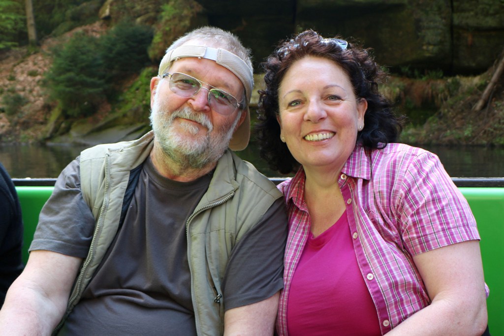 Rosa und ich als Erinnerungsfoto auf dem Kahn der Edmundsklamm