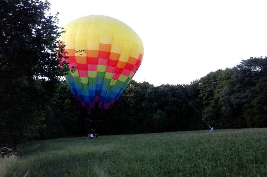 Nach ca.12,5 km Luftlinie war das Abenteuer "Ballonfahrt" auch schon wieder vorüber.