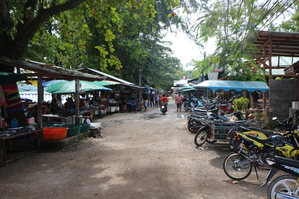 Marktstraße in Rawia Beach