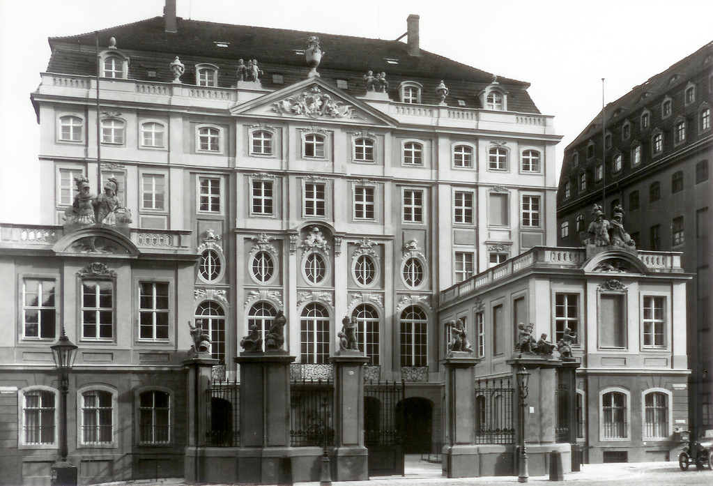 Dresden - Coselpalais neben Frauenkirche