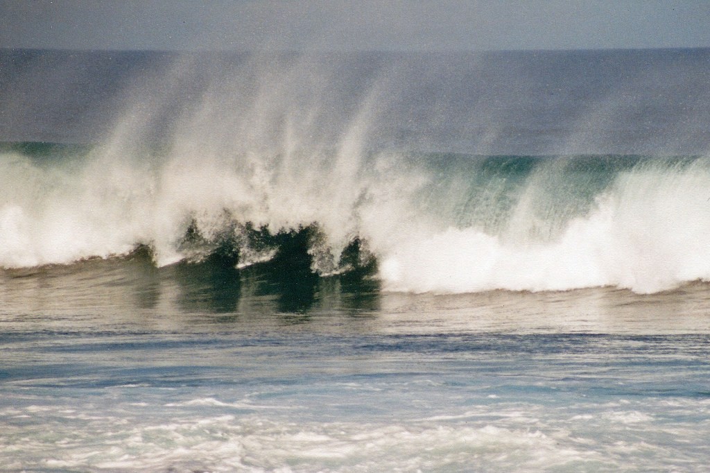 Grandioser Wellengang, ein Eldorado für Surfer