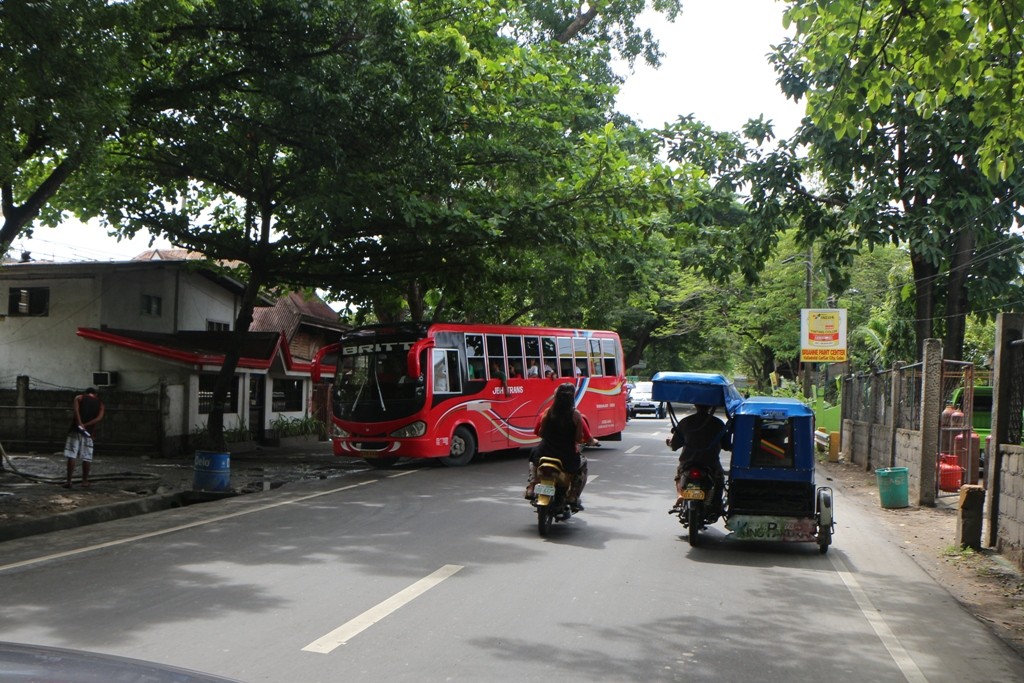 Auf der Natalio Bacalso Avenue oder eben einfach auf der Cebu South Road