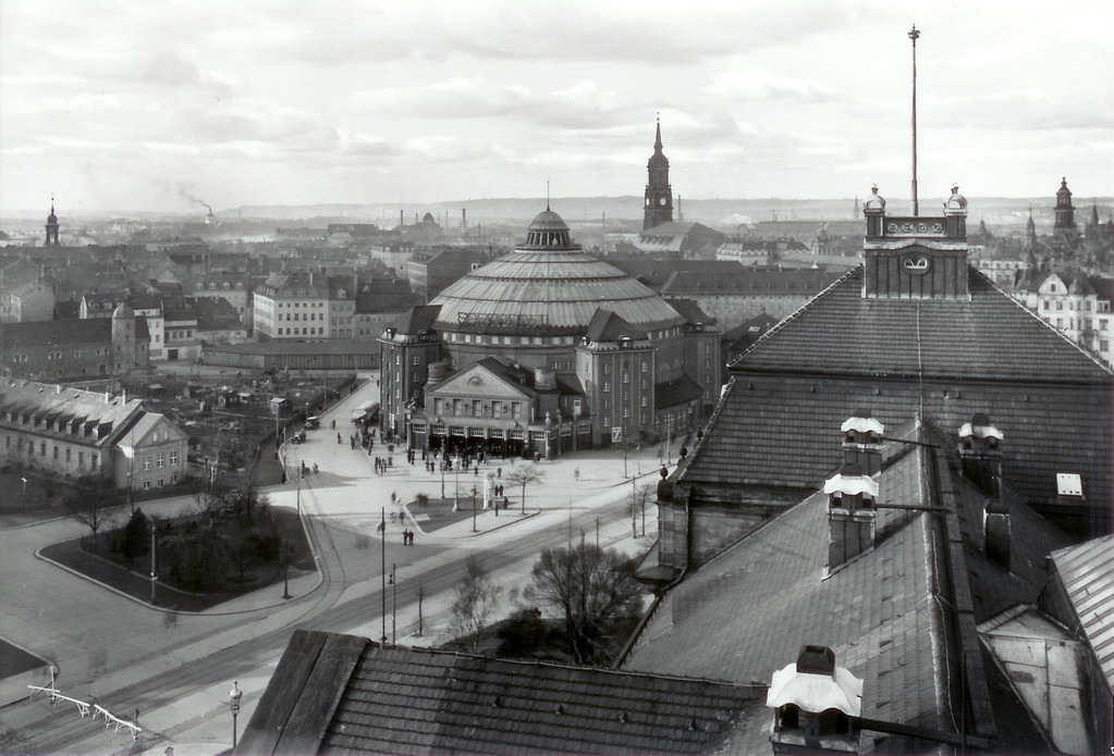 Dresden - Carolaplatz u. Zirkus Sarassani