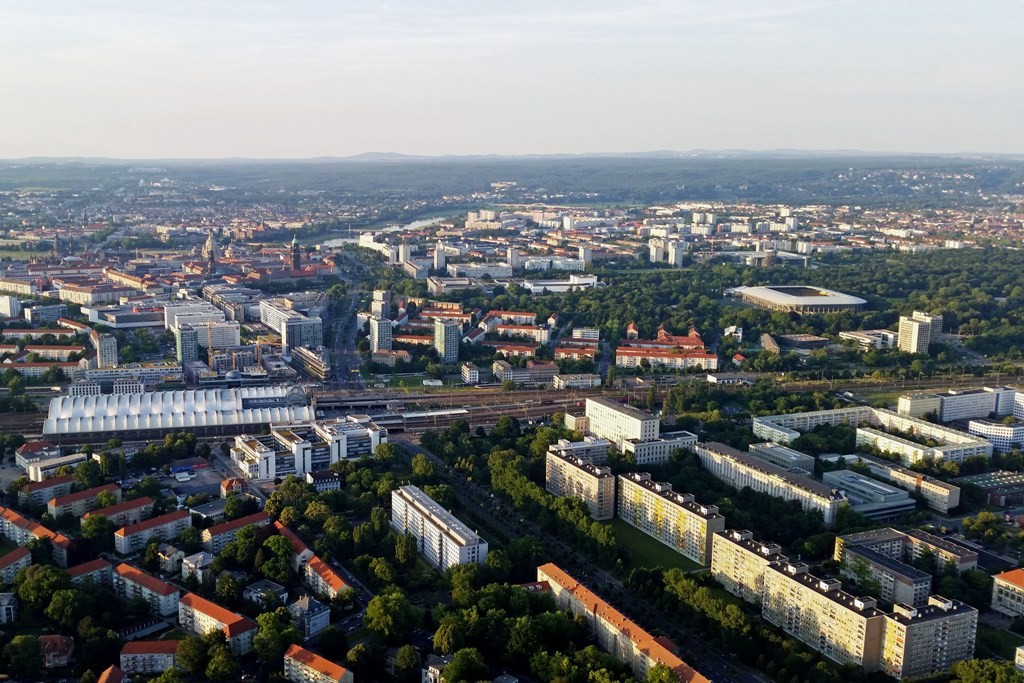 Blick auf Dresden vom Süden, so wie einst Napoleon die Stadt im August 1813 gesehen haben muss, als er in Dresden- Räcknitz seinen letzte Sieg auf deutschen Boden errang. Fazit: 15 T Tote, 15 T Verwundete und 20 T Gefangene Preußen, Österreicher und Russe