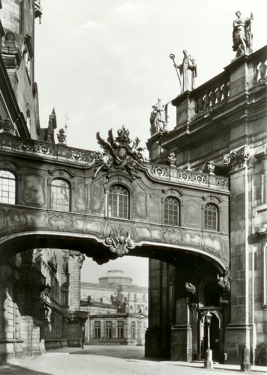 Dresden - Übergang Residenzschloss-Hofkirche v. Gustav Fröhlich um 1895