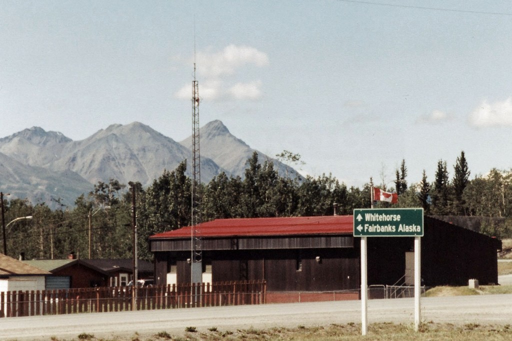 ...und wieder geht es zurück nach Whitehorse, hier in Tok
