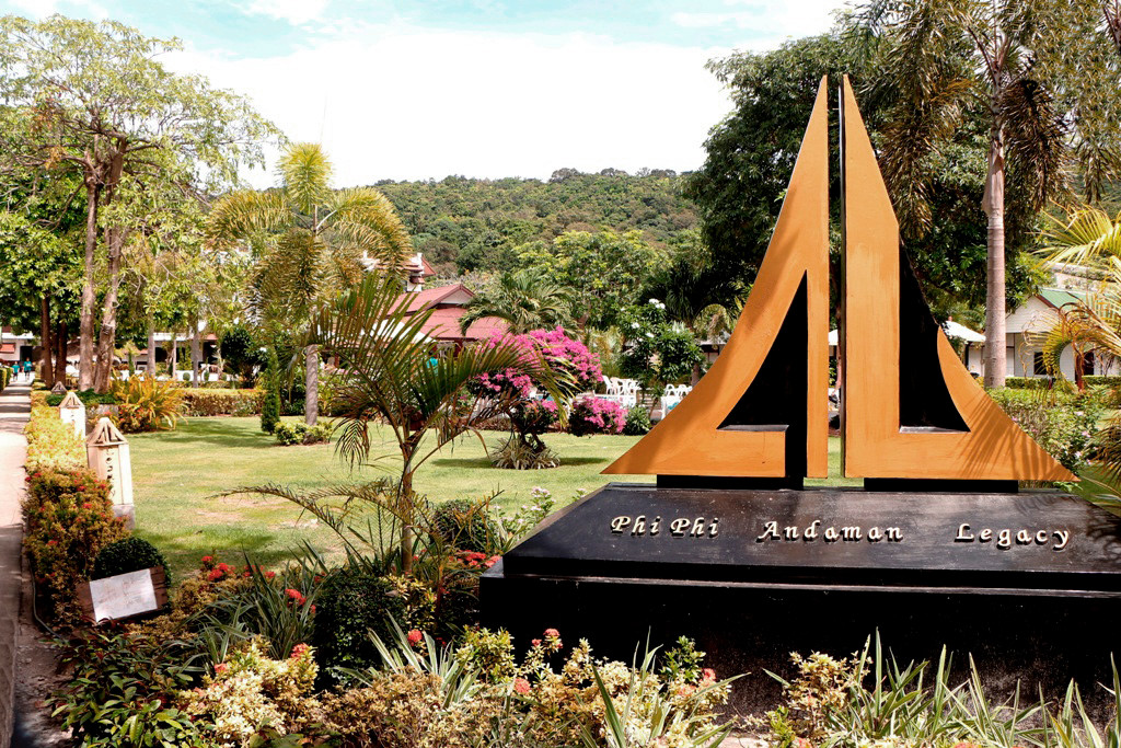 Phi Phi Andaman Legacy ist eine recht anspruchsvolle Hotelanlage, auch erst nach der Tsunamikatastrophe 2004 entstanden!