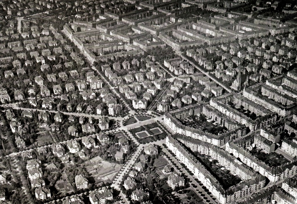 Dresden - Strießen (Stresemann Platz) um 1929