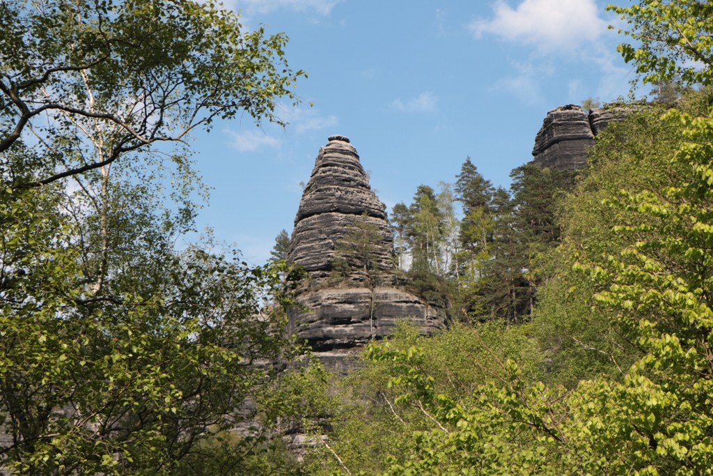 der Zuckerhut (Homole cukru), ein Klettergipfel am Gabrielensteig wie auch derBrüderturm, der Maiturm oder der Leydeturm 