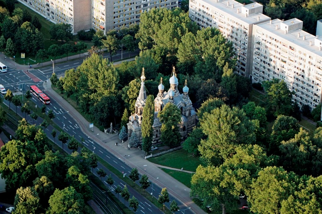 Die Russisch-Orthodoxe Kirche des Heiligen Simeon vom wunderbaren Berge von 1874 auf der Fritz-Löffler-Str. im Schweizer Viertel