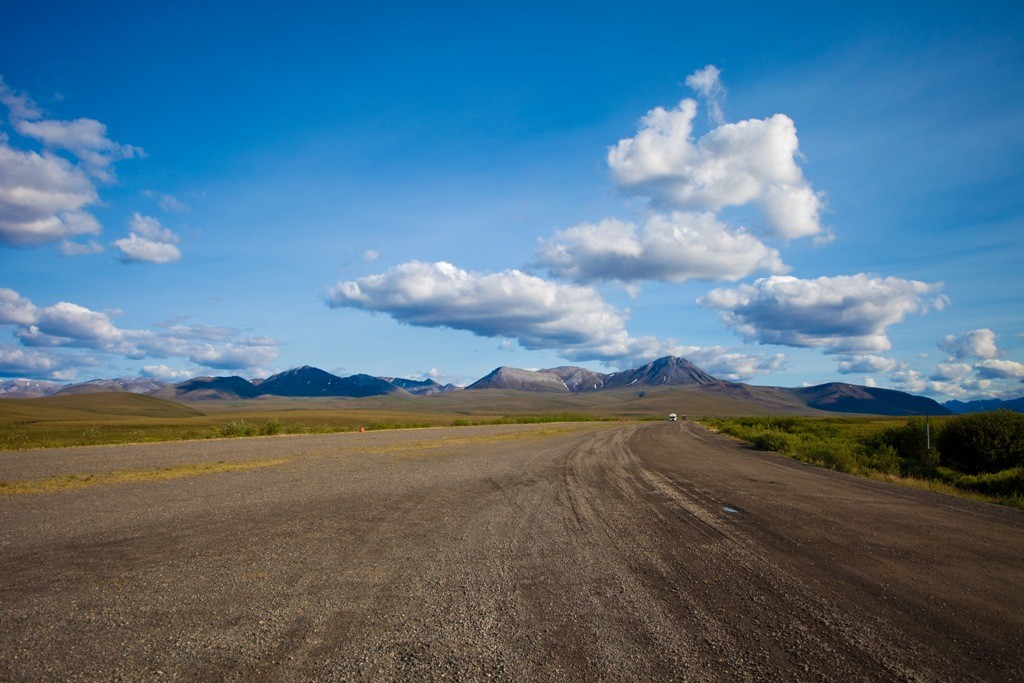 Airstrip am Dempster HWY