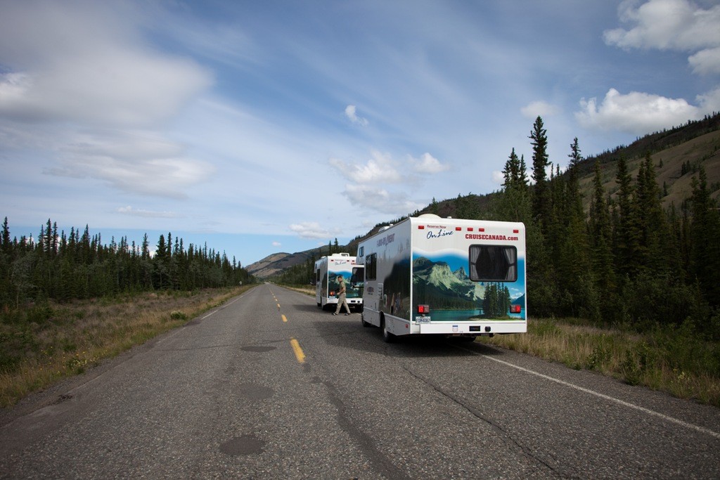 Abfahrt, den Klondike HWY nach Norden folgend in Richtung Dawson City