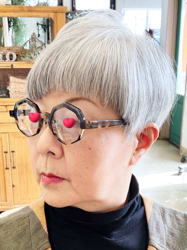 グレイヘアへの厳しい提言