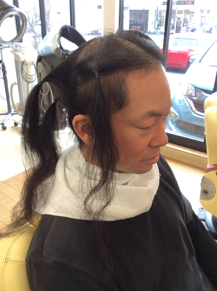 ヘアドネーション 相模原市緑区オーブヘアミュージアム ヘアドネーションとは18歳までの小児がんや事故や病気で髪を失ってしまったお子さんに人毛100 のフルオーダーメイドのカツラをプレゼントする活動です 31cmの髪を切らせていただいてそれを材料に製作され ヘアドネーション 相模原市緑区オーブヘアミュージアム ヘアドネーションとは18歳までの小児がんや事故や病気で髪を失ってしまったお子さんに人毛100 のフルオーダーメイドのカツラをプレゼントする活動です 31cmの髪を切らせていただいてそれを材料に製作され
