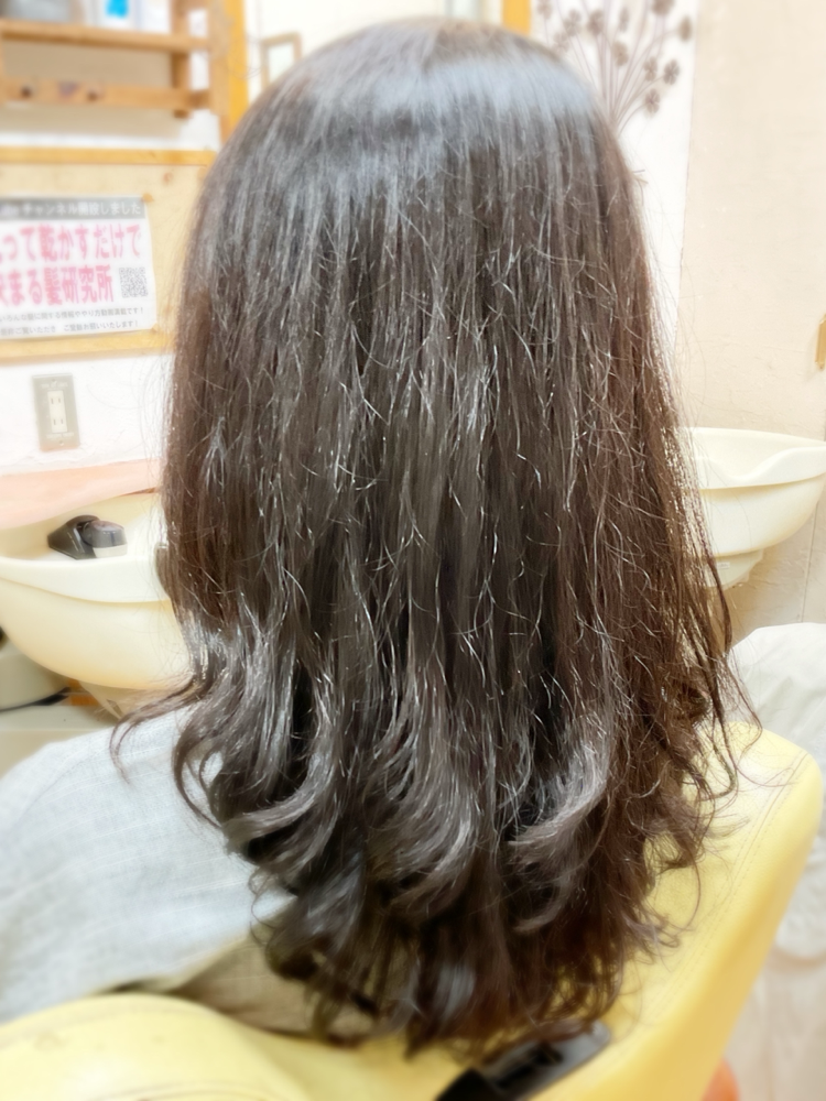 デジタルパーマのような縮毛矯正　縮毛矯正のようなデジタルパーマ