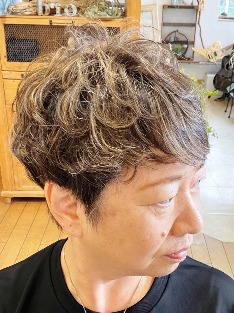 【相模原・橋本】50代女性ペタンコ髪にしっかりかかってるけどユルフワパーマって出来ないの？