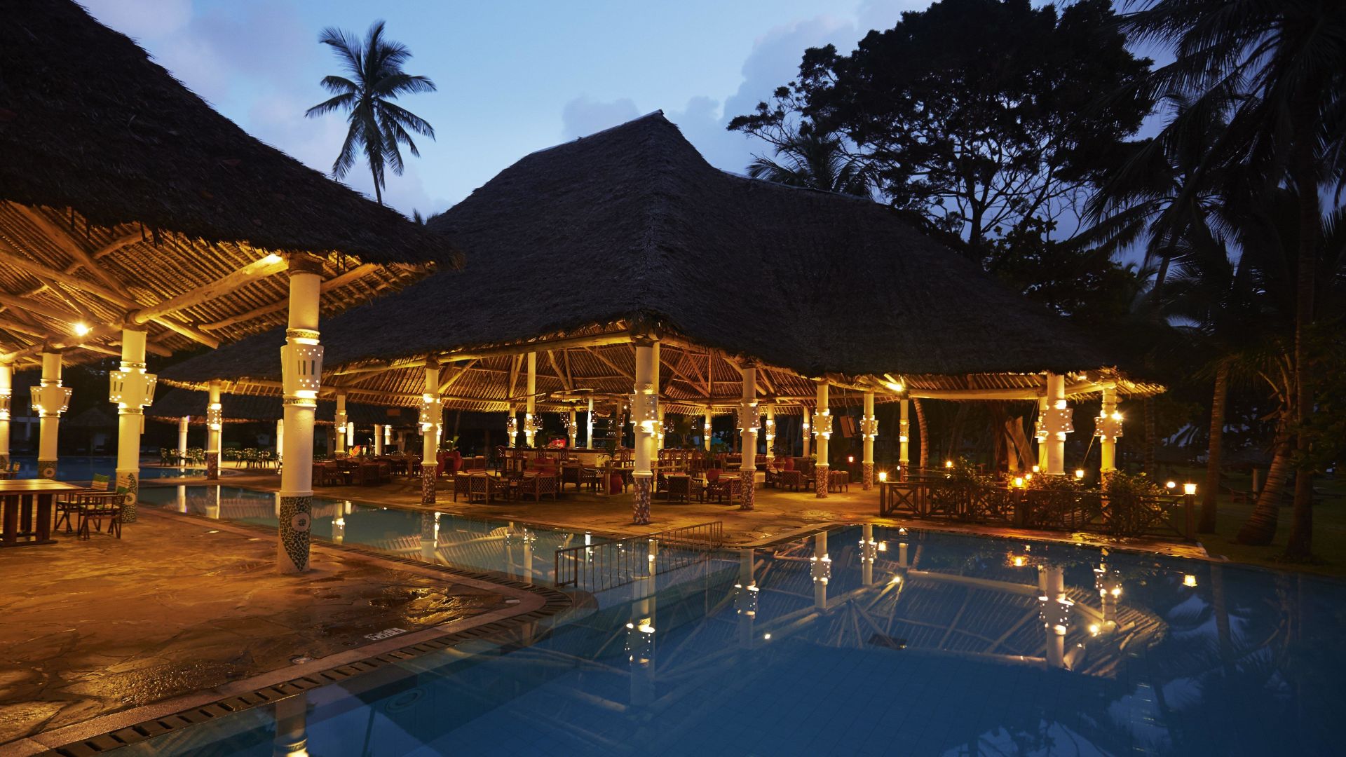 **** Hotel Neptune Village Beach Resort