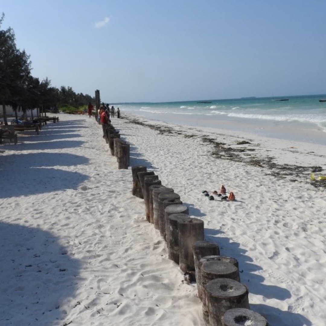 4 Sterne Hotel AHG Waridi Beach Resort & Spa
