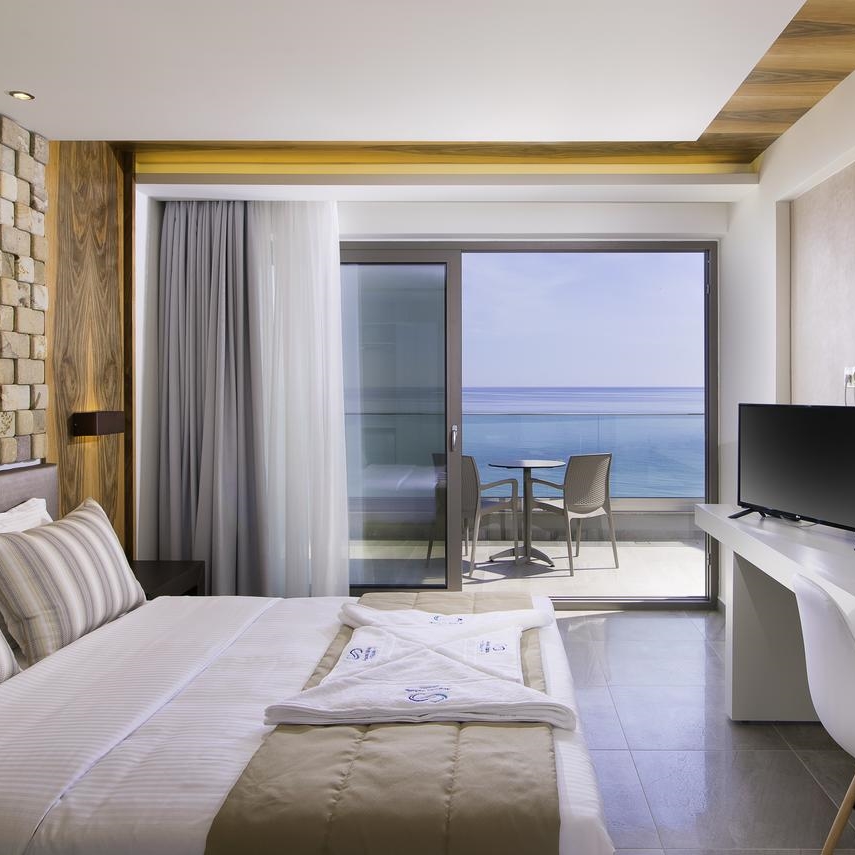 ***+ Hotel Aegean Infinity